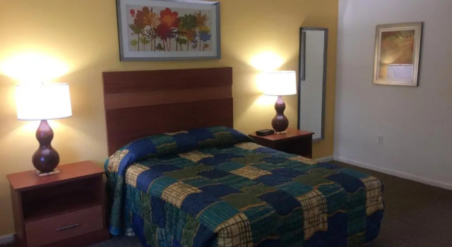 Люкс Surf Rider Resort