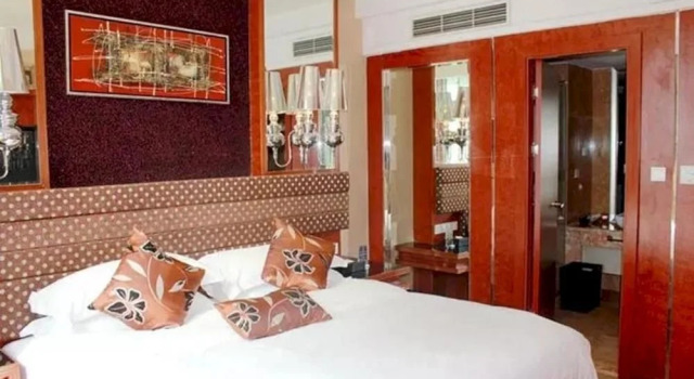Bihaiyuntian Business Hotel - Chengdu, Забронировать Отель Отели Цзиньню 4 звезды, 4*