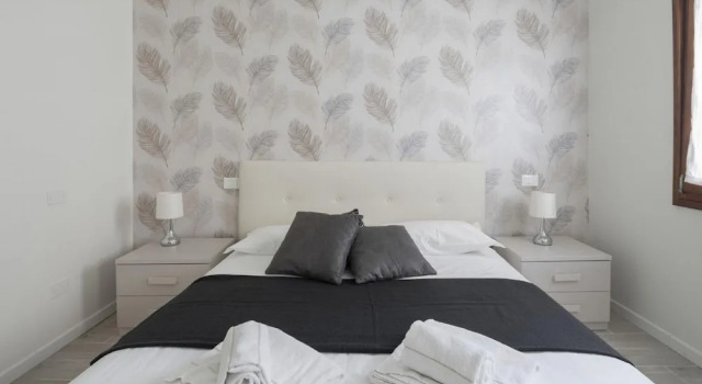 San Marco Style Canal View Apt 1 by Wonderful Italy, Забронировать Апартаменты/квартира Апартаменты Венеции, рядом с Консульство Франции в Венеции, Апартаменты/квартира