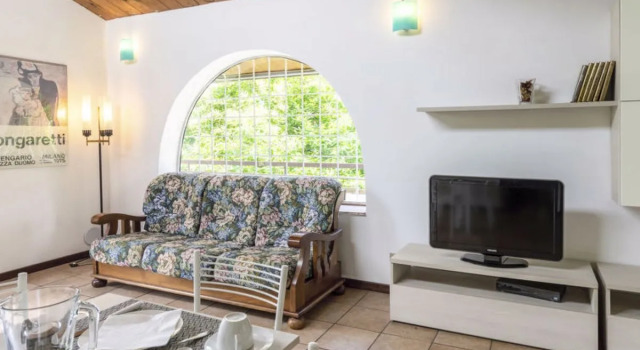 Nel Bosco (Lgi220), Prenota Hotel Leggiuno Lombardia