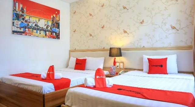 Reddoorz Near Nguyen Hue Walking Street 3, Забронировать Отель Bad Gastein Хошимин, рядом с Ho Chi Minh City Hall