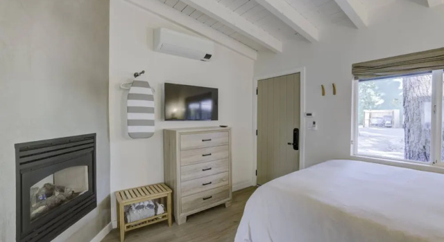 Апартаменты Luxury Holiday Inn Express South Lake Tahoe