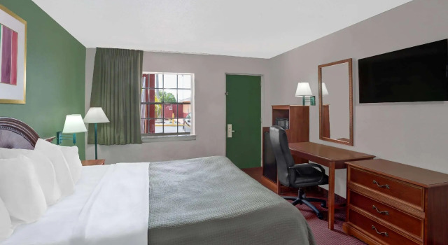 Двухместный номер Howard Johnson by Wyndham Ft. Myers FL