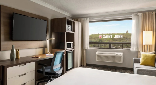 Номер Standard Crowne Plaza Saint John Harbour View by IHG