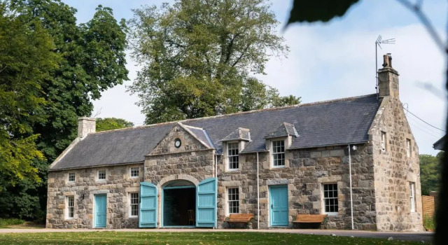 Netherdale House & The Coach House, Book Hotel Hoteller i Grampian med pool, Swimmingpool