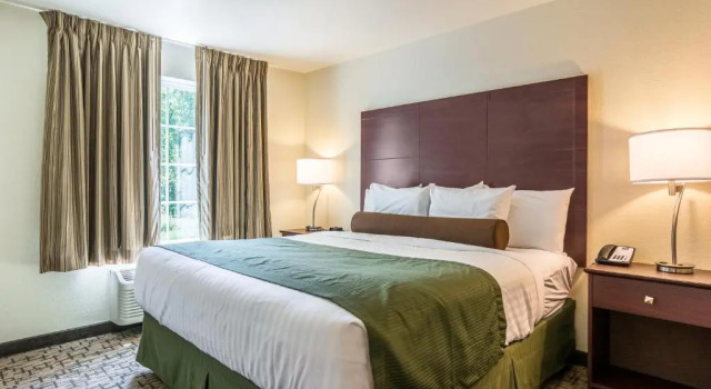 Люкс Cobblestone Hotel & Suites - Torrington
