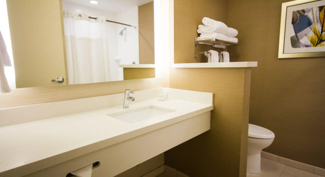 Четырёхместный номер Standard Fairfield Inn & Suites by Marriott Denver Northeast/Brighton