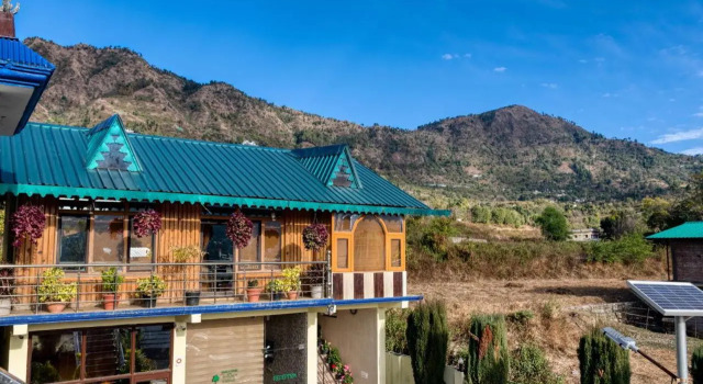 Hotel Walnut Creek, Boek Hotel Pangot Uttarakhand