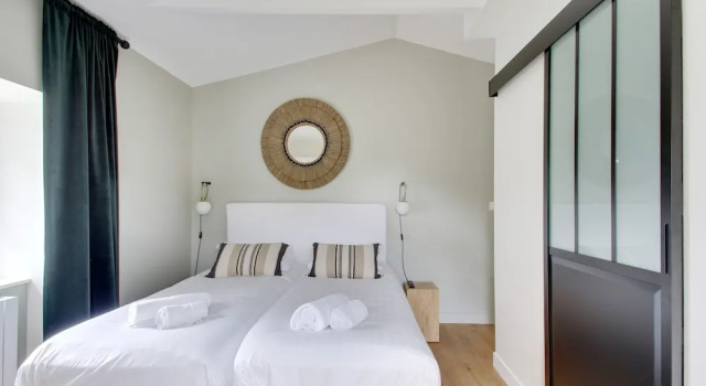 L'entre Deux Mers - Belle Maison 10 Personnes, Rezerwuj Hotel Dinard 