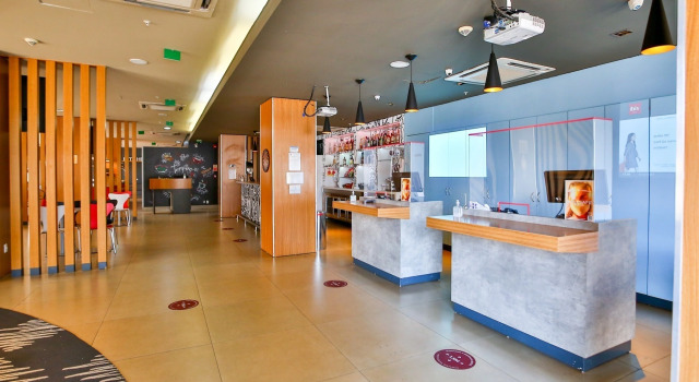 ibis Goiânia, Забронировать Отель Отели Гояния с парковкой, рядом с Zoroastro Artiaga Museum, Парковка