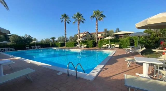 Le Macine, Book Hotel Hoteller i Cecina med pool, Swimmingpool