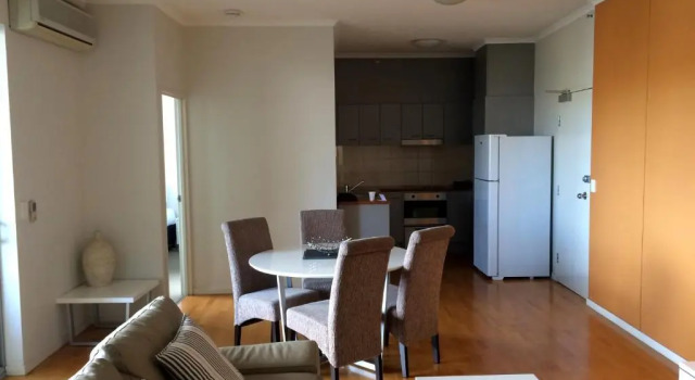 Апартаменты с 2 комнатами с балконом Frisco Apartments