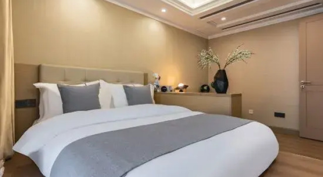Семейный люкс Wuhan Nanjing Garden S High-altitude Hotel (Hankou Railway Station Oceanwide CBD Branch)