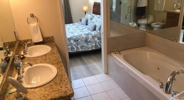 Коттедж с 3 комнатами Licensed Mgr - 3/3.5 Modern Villa - Key Largo'S Premier Oceanfront Resort And Marina!