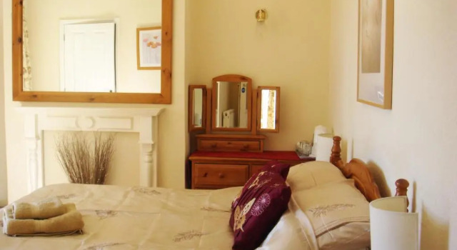 Двухместный номер Standard Цокольный этаж Harlequin Guest House with parking