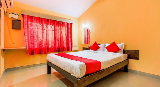 OYO 23035 Srinivas Residency