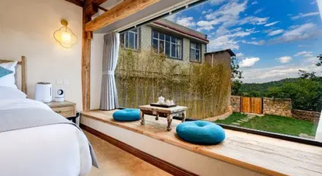 Люкс Nestled in the Mountains • Harmonious Wind Stacked Compounds Boutique Lodge