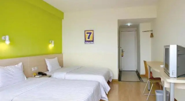 Двухместный номер Business 7Days Inn Shanghai Hong Mei South Road Branch