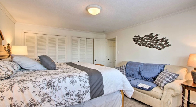 Апартаменты Cozy Rochester Retreat ~ 3 Mi to Mayo Clinic!