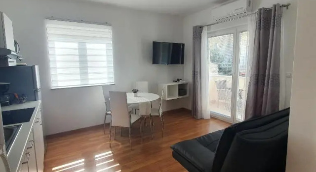 Апартаменты c 1 комнатой с балконом Apartments Marti