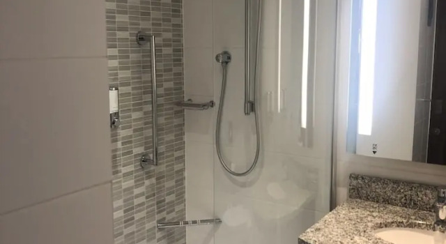 Четырёхместный номер Standard Hampton by Hilton Dundee City Centre