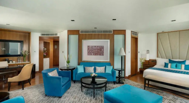 Двухместный люкс c 1 комнатой с видом на море InterContinental Marine Drive Mumbai by IHG