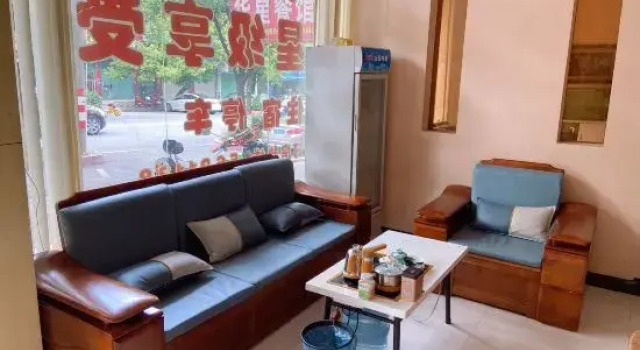 Hakka Hotel, Rezerwuj Hotel Wenwuba Jiangxi