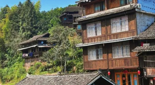 Sanjiang Zhulin Xiaojujusu, Book Hotel Liuzhou Guangxi