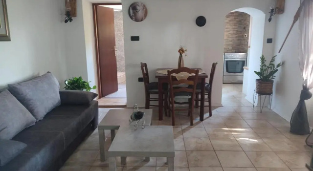 Holiday Home Lucija, Rezerwuj Dom wakacyjny  