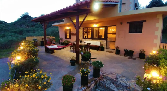 Коттедж Thymes traditional house