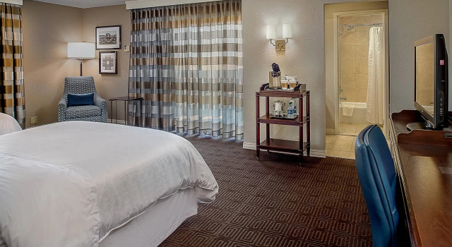 Двухместный номер Standard Sheraton Westport Chalet Hotel St. Louis