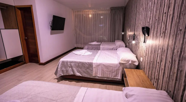 Трёхместный семейный номер Standard с балконом Las Hamacas Hotel