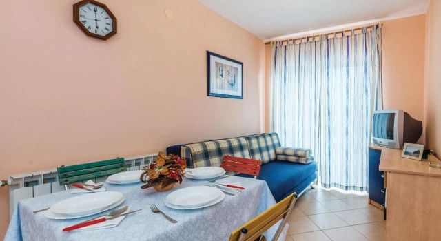 Beautiful Home in Moscenicka Draga With Wifi and 2 Bedrooms, Забронировать Отель Отели Приморско-Горанской жупания с парковкой, Парковка