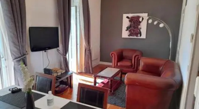 Luxury Apartament in City Centre, Забронировать Апартаменты/квартира Отели Лиссабона с бассейном, рядом с Рештаурадориш, Бассейн