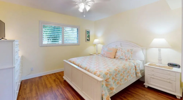 200 Lenell Rd 219, Забронировать Апартаменты/квартира Отели Fort Myers Area с парковкой, Парковка