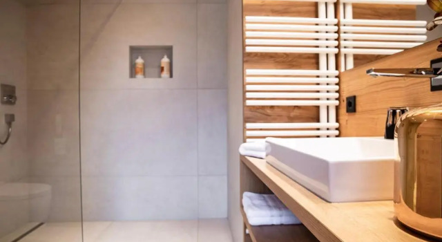 Апартаменты Hotel & Appartements Alpenresidenz Viktoria inklusive Sommer Stubai Super Card