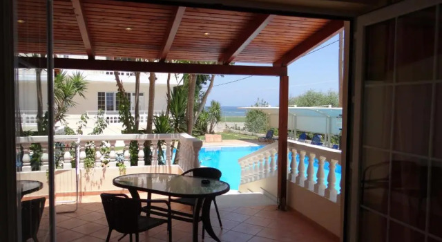 Семейные апартаменты Perla Beach