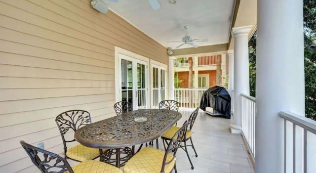 Коттедж с 4 комнатами Wolfe Cottage - 2225 Bruce Drive
