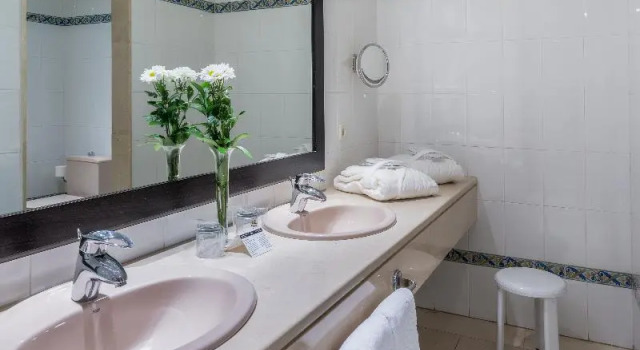 Полулюкс Standard Parador de Oropesa