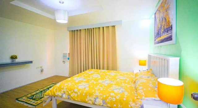 Charming Modern 2-Bedroom Apartment, Olongapo City Center