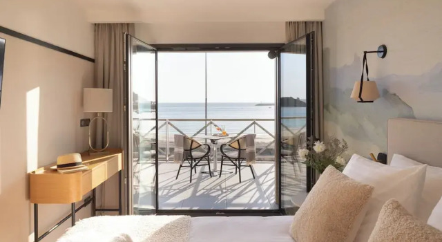 Номер Comfort Hôtel de La Plage Restaurant La Coquille