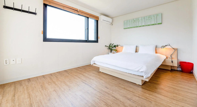Jeju Damongchae Pension, Забронировать Гостевой дом Недорогие отели Аеуол-ли, недорого