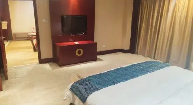 Двухместный люкс Hubei Huatian Hotel