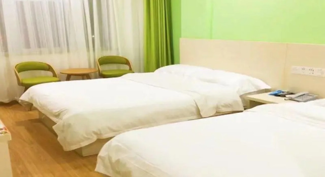 Номер Standard Shells Hanzhong City High Railway Station Renmin Road Hotel