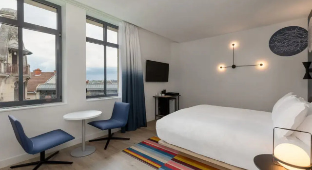 Номер Premium Aloft by Marriott Dijon