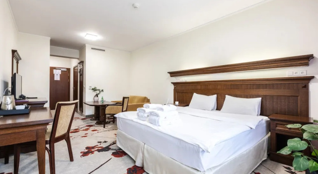 Двухместный семейный номер Standard Hotel Crocus