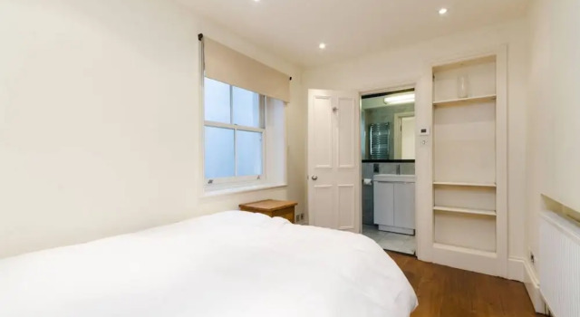 Delightful 2 Bed Garden Flat in Earl's Court, Varaa Hotelli Hotellit Suur-Lontoo pysäköinnillä, Pysäköinti