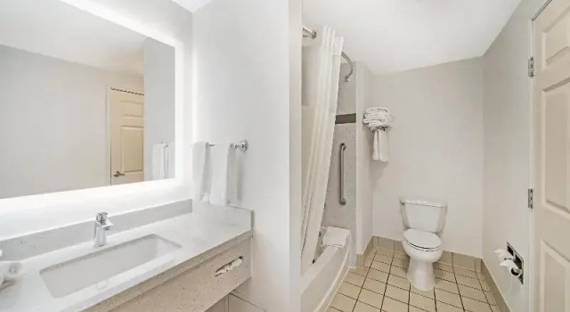 Семейный номер Standard Best Western Plus Twin View Inn & Suites