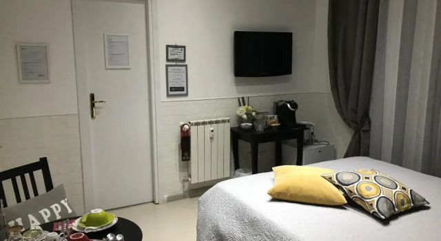 Vatican City Holidays Guesthouse, Забронировать Гостевой дом Отели Рима с завтраком, рядом с Собор Святого Петра, Завтраки