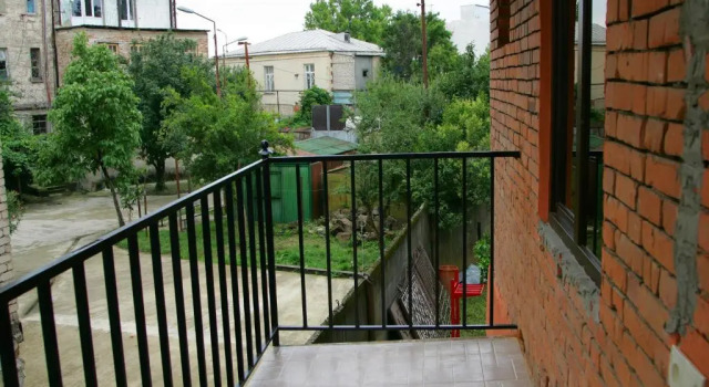 Четырёхместный номер Standard с видом на сад Two Towers Guest House
